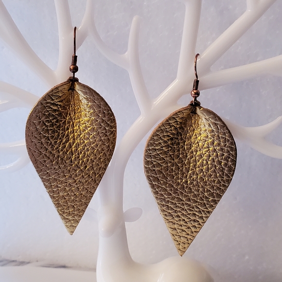 i4 NEW Gold Genuine Leather Leaf-Cut - Picture 3 of 6